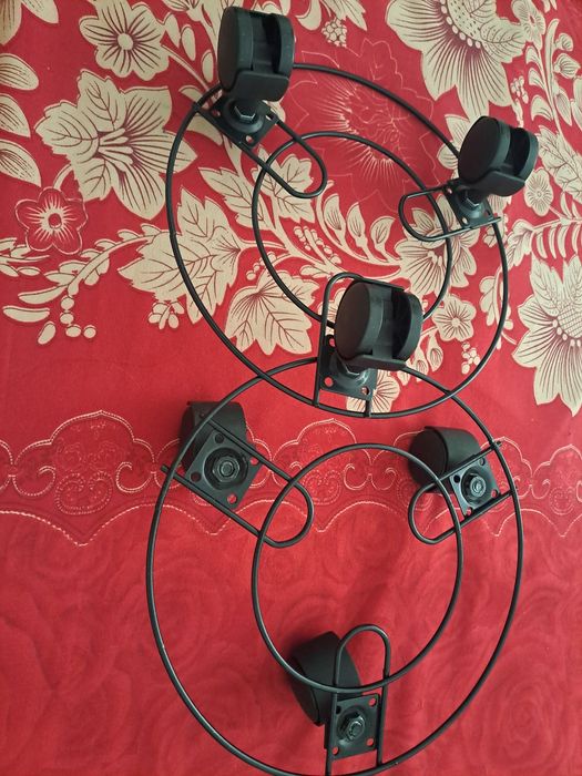 Подставки под цветы.