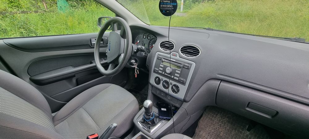 Ford Focus 2005 – 1.6 Benzină