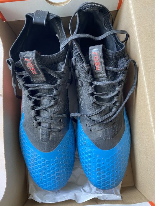 Продам бутсы Puma one 39размер