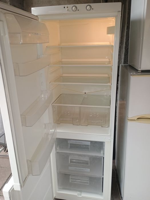 Frigider tip combină frigorifică 550 lei