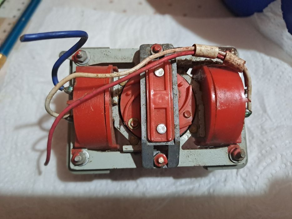 Vand motoras M 101 pentru pick up Tesla