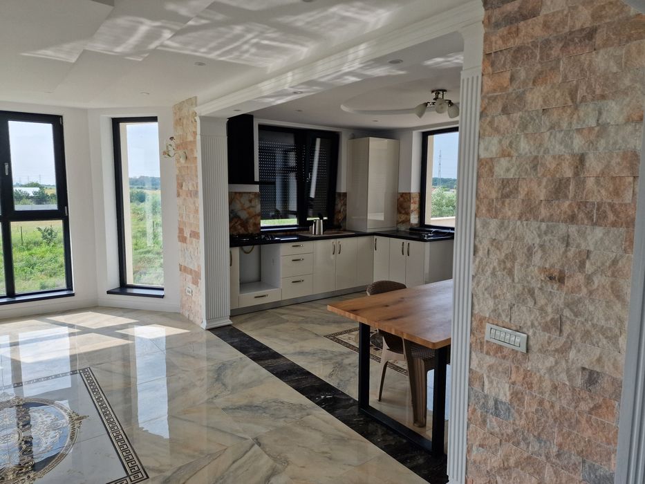 Etaj casă nou-5 camere,  180m2, grădină-buda cornetu
5. Etaj casă rece