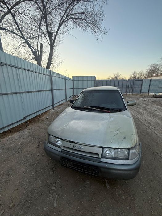 Автомобиль ВАЗ 2112