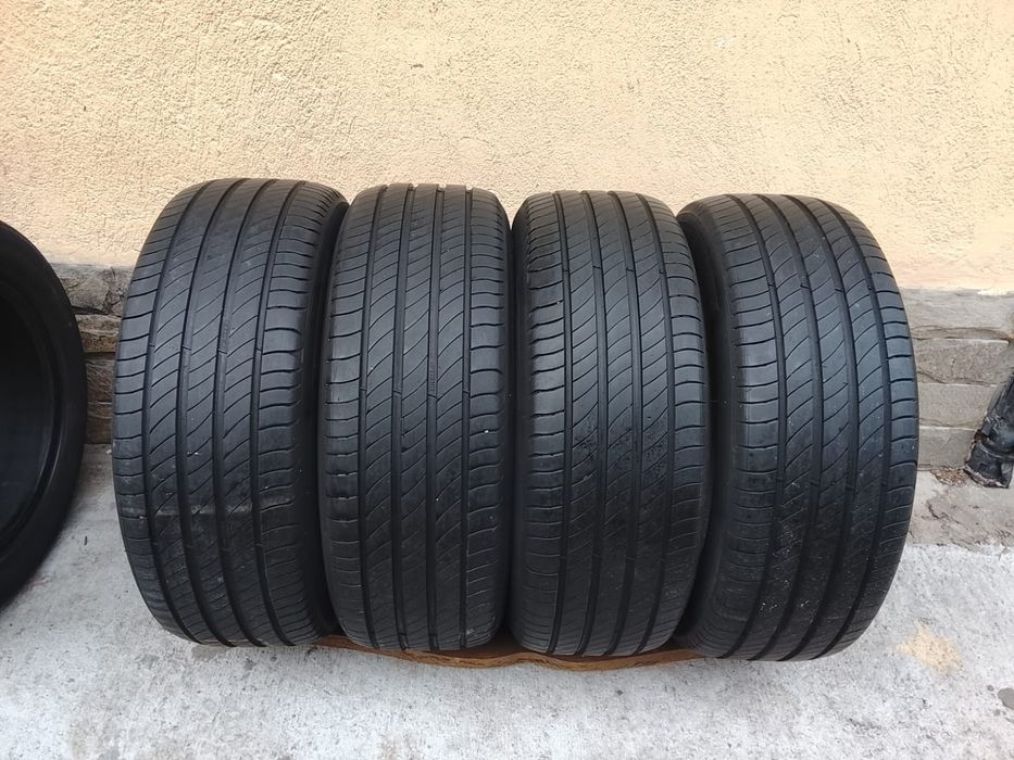 Michelin total performance 215/55/17