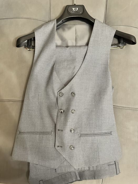 Продам костюм и нвп форму