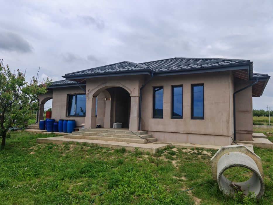 Casa  de vânzare Curtești