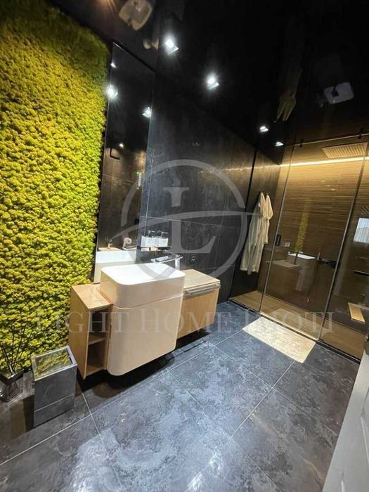 Продава се Тристаен апартамент в Пловдив, Кършияка - 132 кв.м за 1940 €/кв.м - Снимка #11