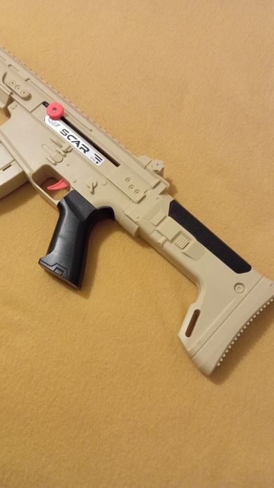 Pușcă SCAR + Cască tactică – stare că nou