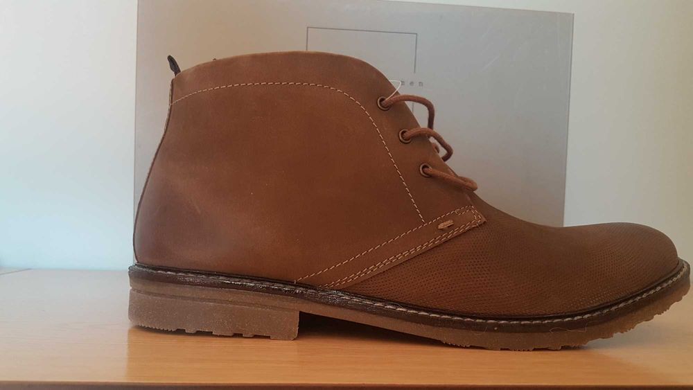 Мъжки боти от набук