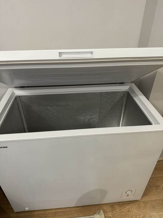 Морозильная камера, ларь модель Hisense