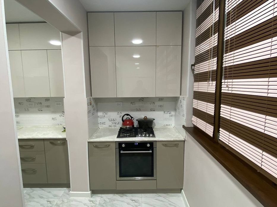 Юнусабад 8, круг, ресторан Юнусабад