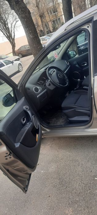 Renault Clio Estate 1.5 diesel 85 cai Romania