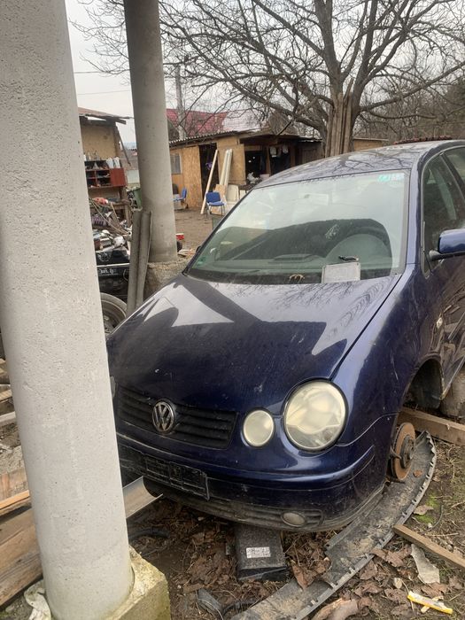 Vand sau  dezmembrez polo 9n