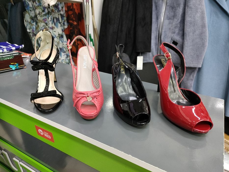 Продам Туфли женские.