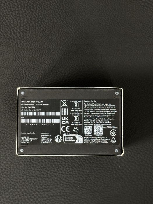 Продавам нови Beats FIT PRO