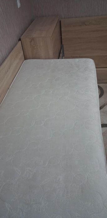 Две единични легла, ракла и скрин