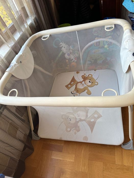 Италианска бебешка кошара CAM – здрава, сигурна, до 15 кг