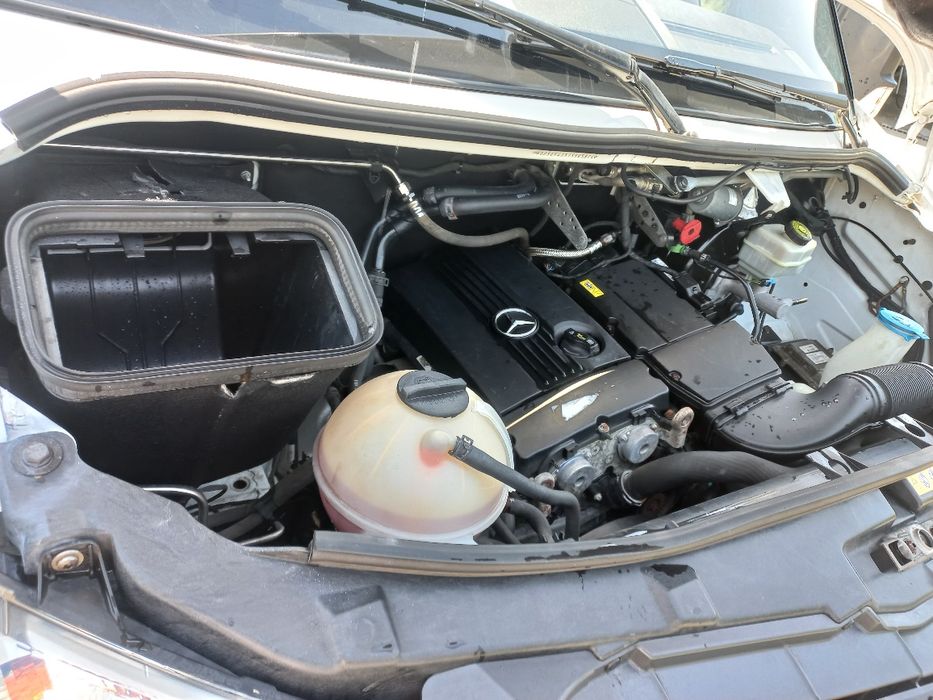 Mercedes Benz Sprinter NGT 271 mator 2015-yil