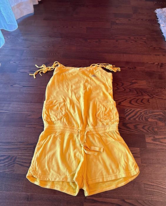 Salopetă sport-casual Adidas – galben vibrant