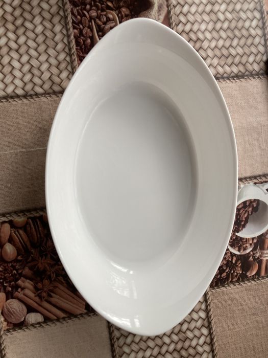 Тави от опалово стъкло