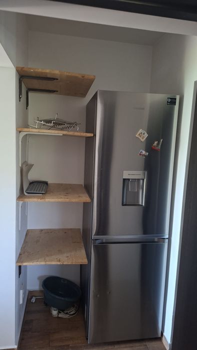 Inchiriez casa cu 3 camere in Cornu de Jos (Campina)