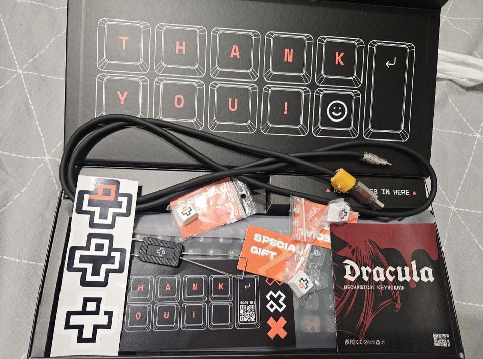 Qwertykey65 Pro Dracula
