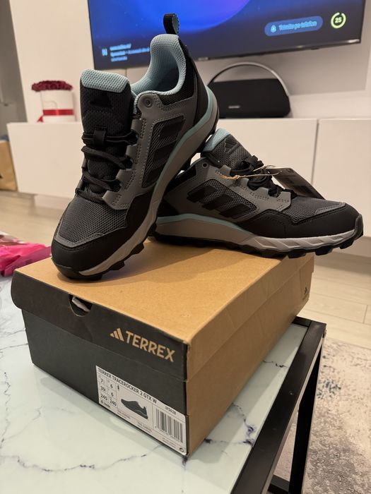 Adidas Terrex 39 1/3  GORETEX  noi