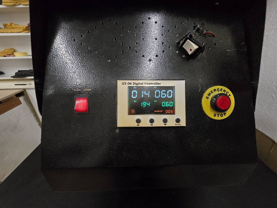 Пневматична термо преса 75х105см до 220 градуса