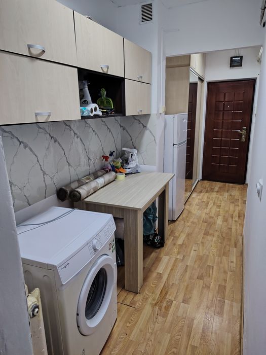 Vand garsonieră mobilata 28mp, Et.1 / Autogara Vulturul, Mioveni /Pretabil ca investiție pt. închiriere