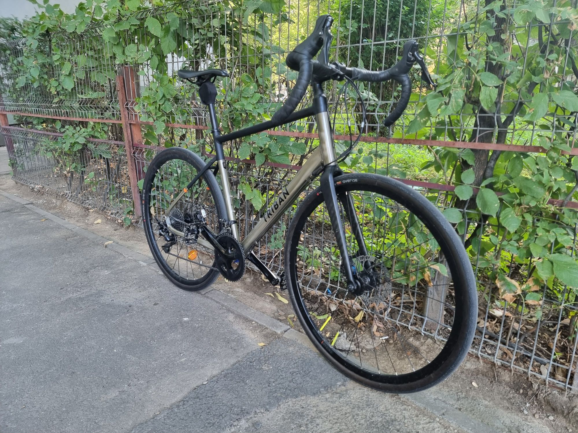 triban gravel rc520