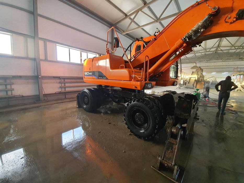 Эксковатор в аренду doosan 180