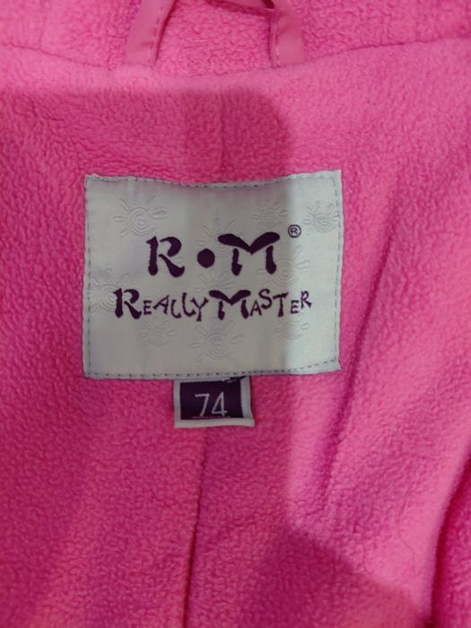 Продам комбинезон для девочки.