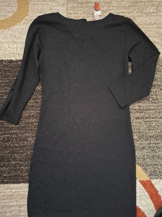 Елегантни и красиви рокли