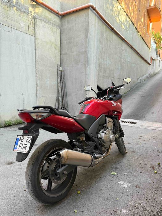 Vand motocicleta Honda CBF 600 + 2 Casti + Geaca moto