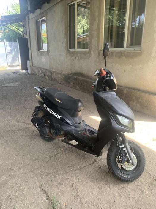 Срочно продам м8