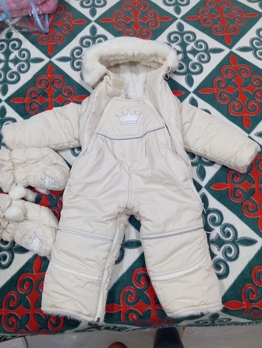 Продам детский комбинезон