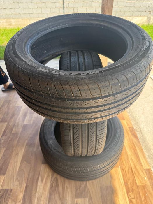 Продается шины 215/55/17