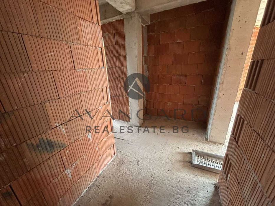 Продава се Тристаен апартамент в Пловдив, Остромила - 119 кв.м за 924 €/кв.м - Снимка #4