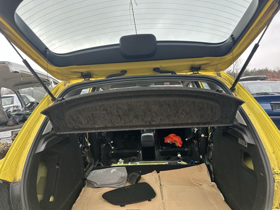 Кора багажник за Мазда 3