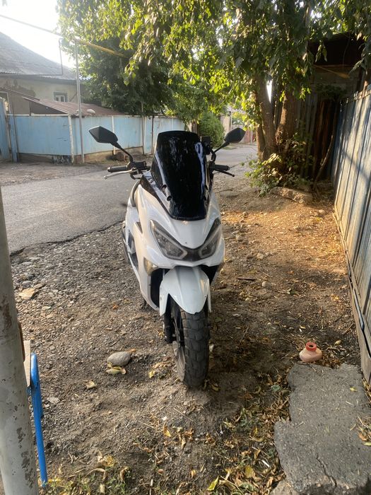 Liya maxi8 moped