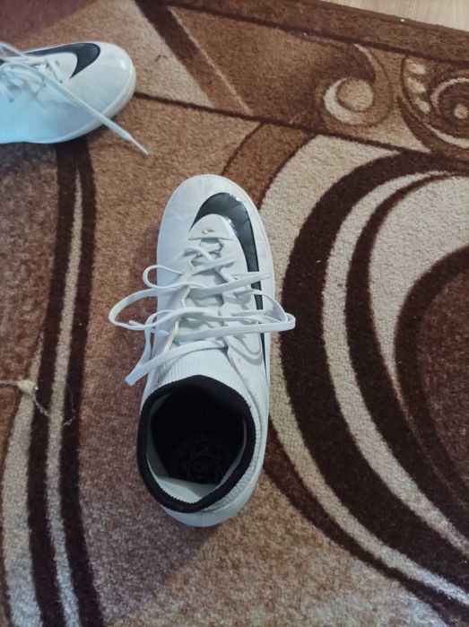 Стуношки Найк CR7