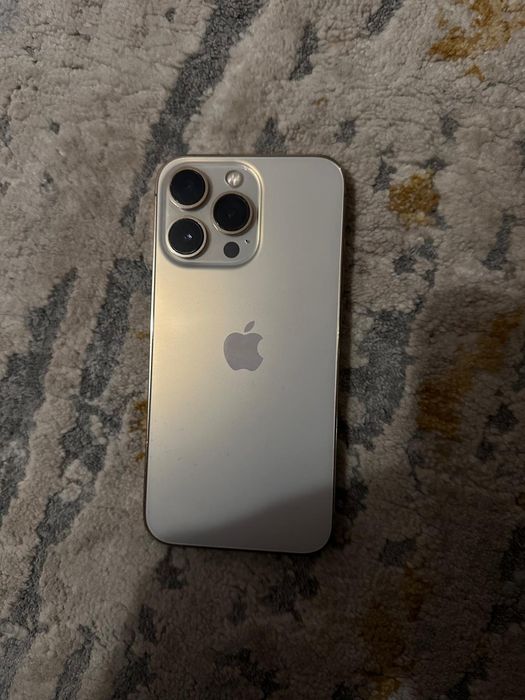 Vând Iphone 13 Pro Gold!