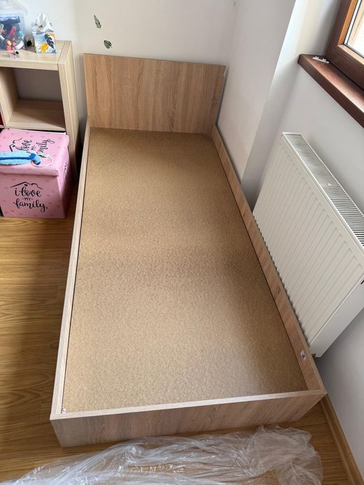 Pat din lemn copii in stare buna doua bucati - 500 bucata