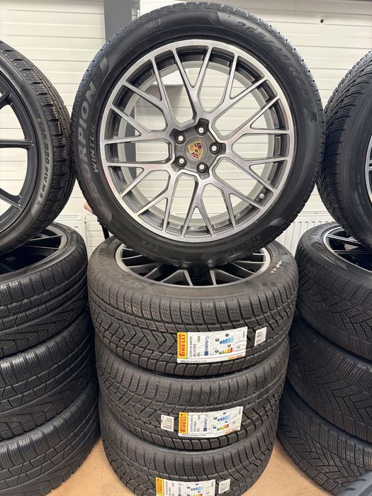 Roti iarna Porsche Macan 20 in 2 dimensiuni NOI FACTURA