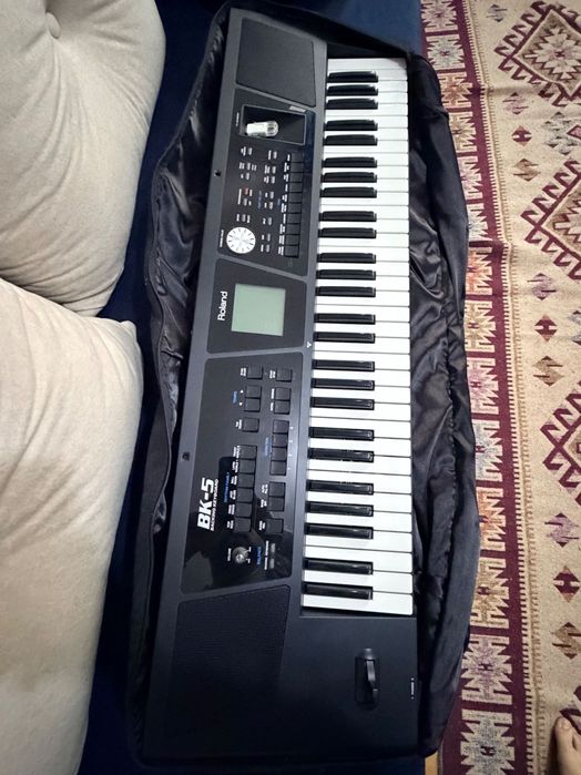 Clapa ROLAND BK 5 + suport  si husa impecabil