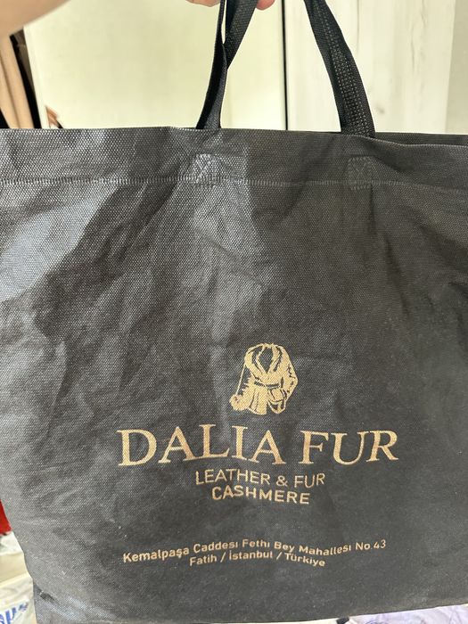 Қыстық куртка сатылады