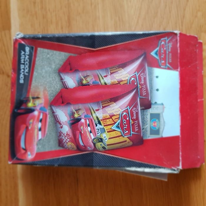 Vand aripioare pt înot Cars