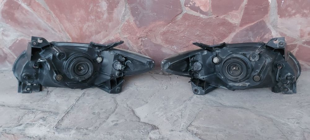 Фары на Mazda MPV