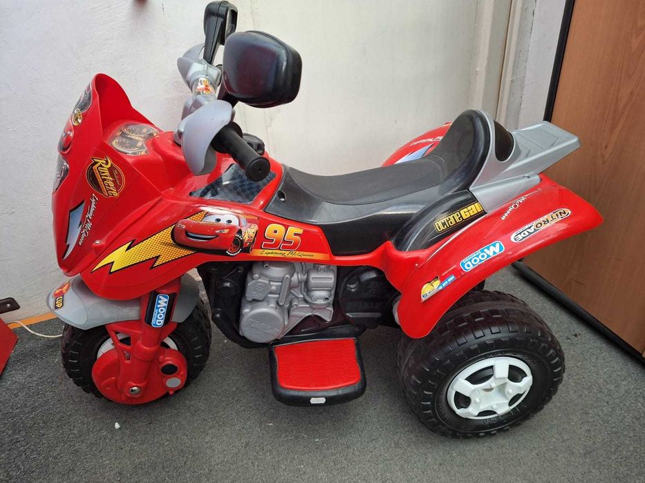 Motocicleta electrica Predator I Disney Cars, varsta +3, noua