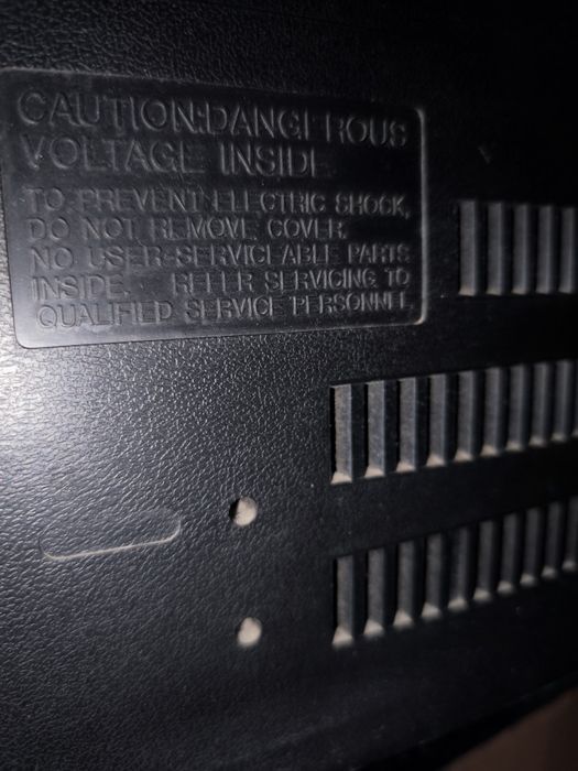 Телевизор Шарп 1993г ушастый в рабочем состоянии